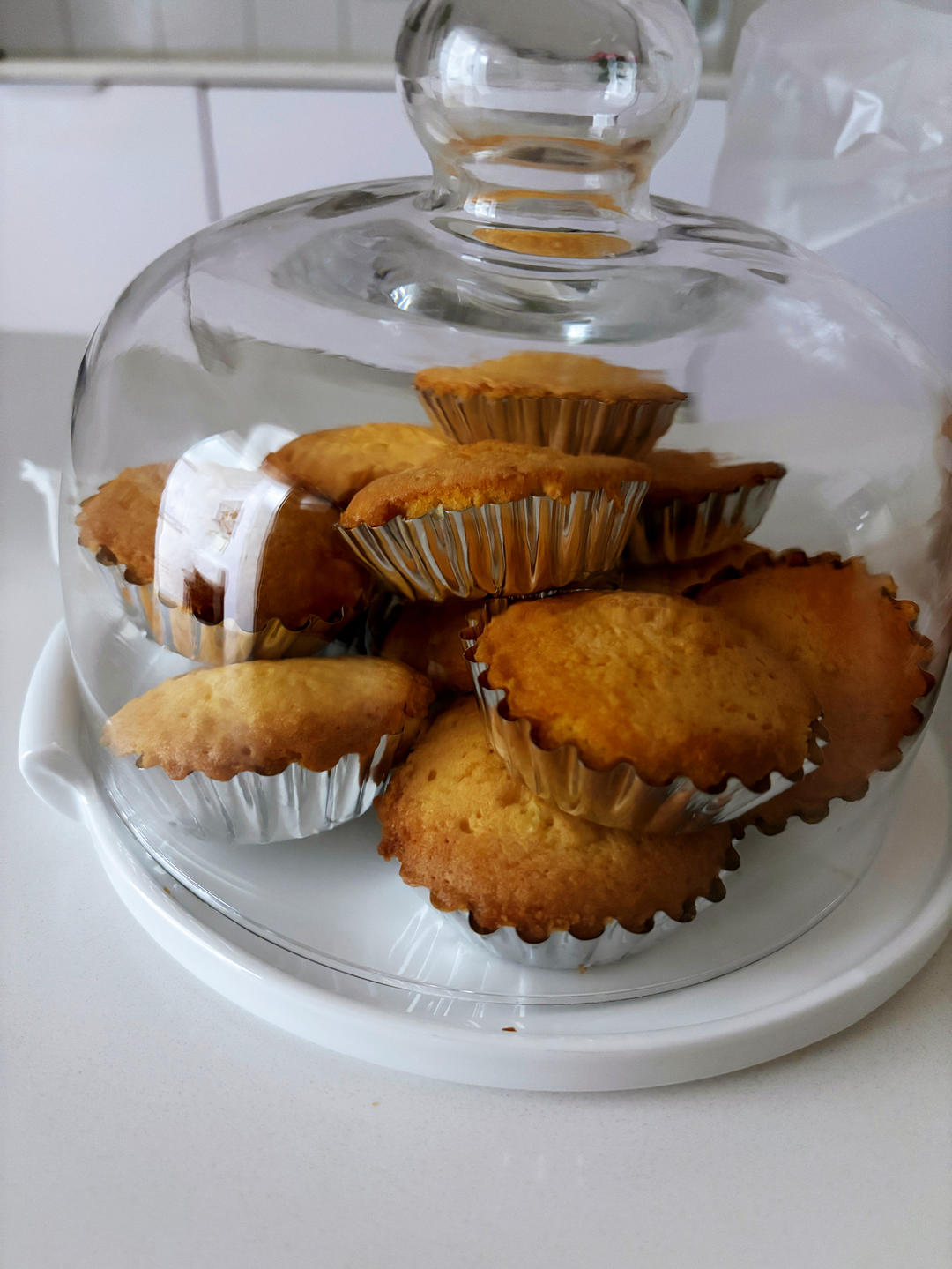 适合带出门，传统比例，步骤简单，不回缩，浓郁醇香的纸杯柠檬磅蛋糕