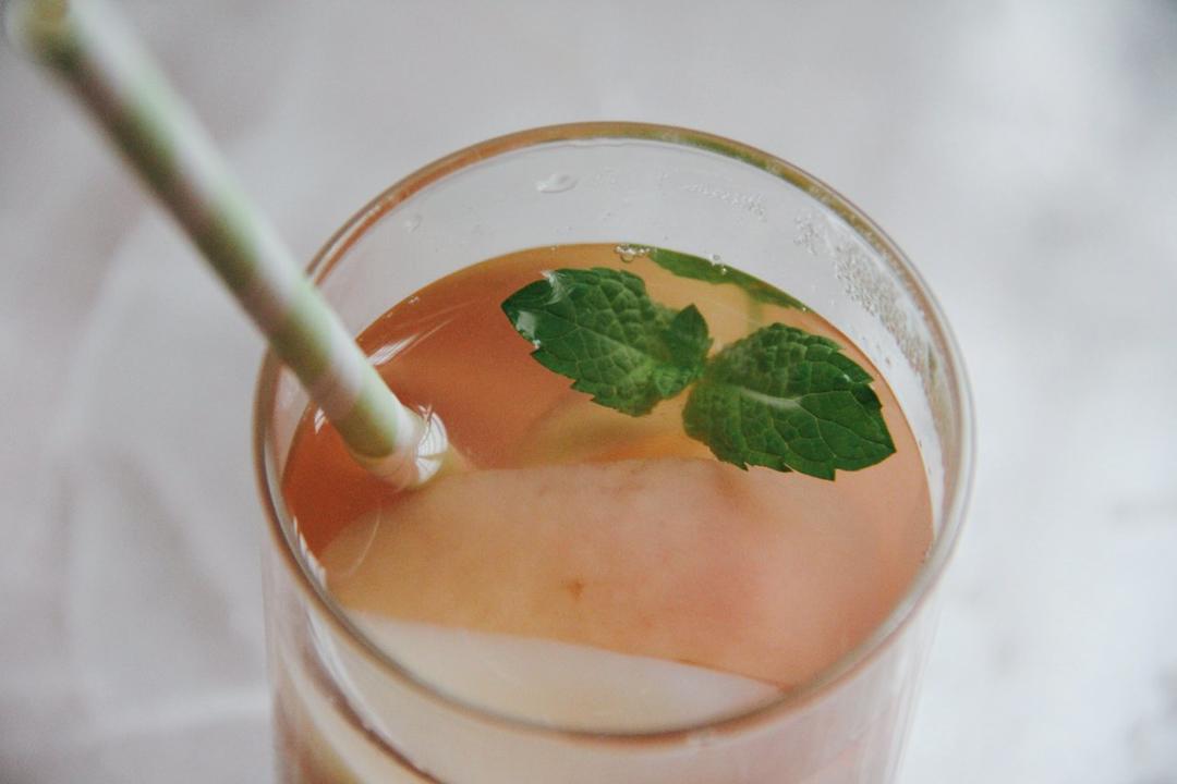 夏日冰爽蜜桃冰茶