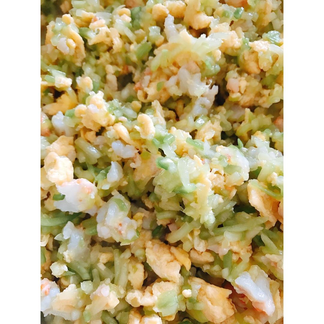 霆哥彤姐做的西葫芦鸡蛋馅饺子