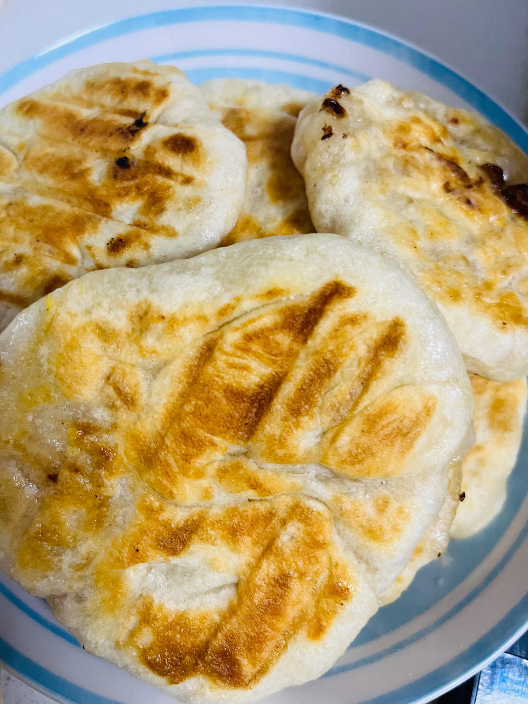会连续吃八个的萝卜馅饼