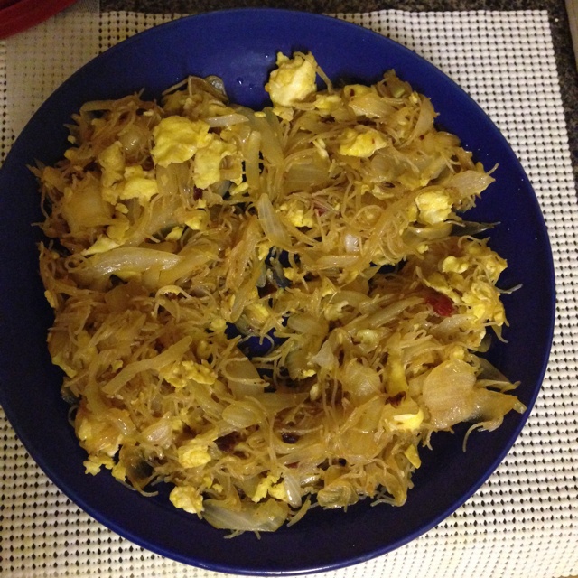 洋葱鸡蛋炒粉条