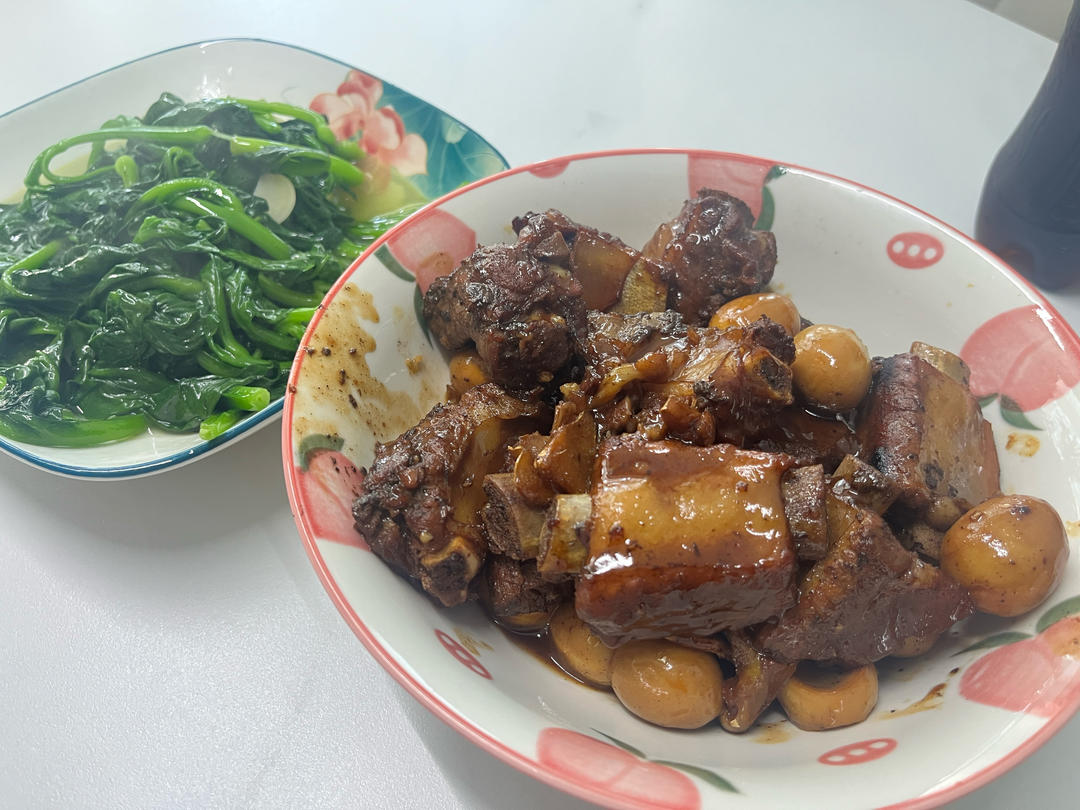 红烧排骨｜酱香浓郁