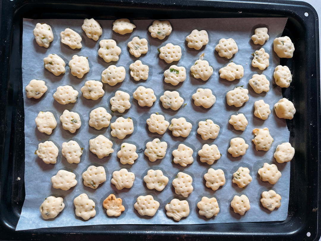 无糖香葱饼干【宝宝辅食】