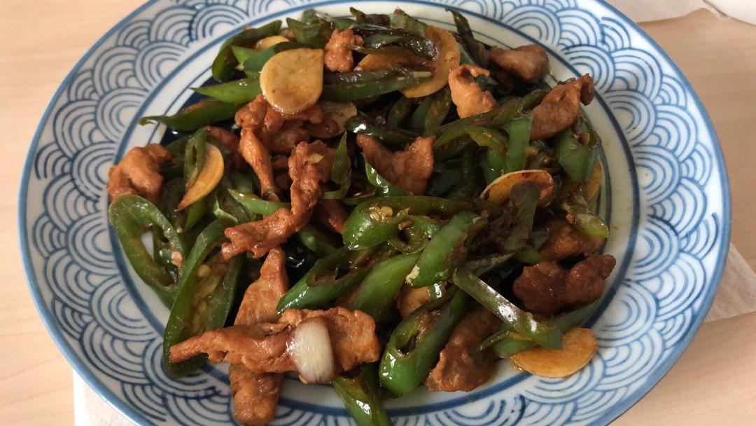 农家小炒肉【记忆中勾魂的油汤】