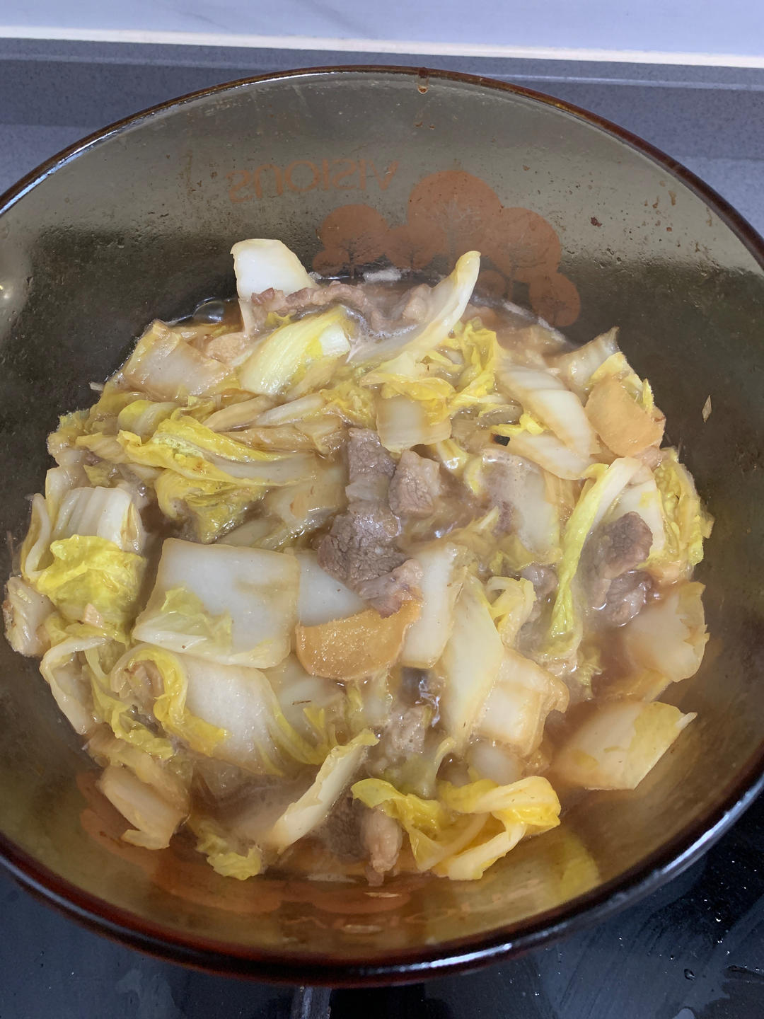 很香的白菜炖五花肉