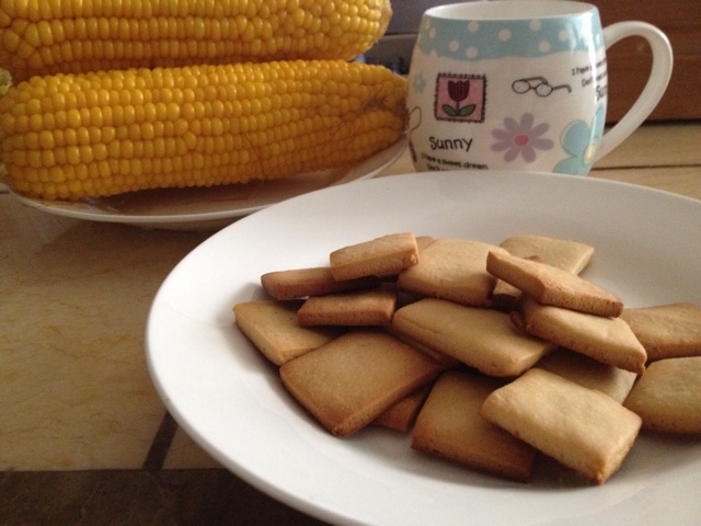 牛奶方块小饼干