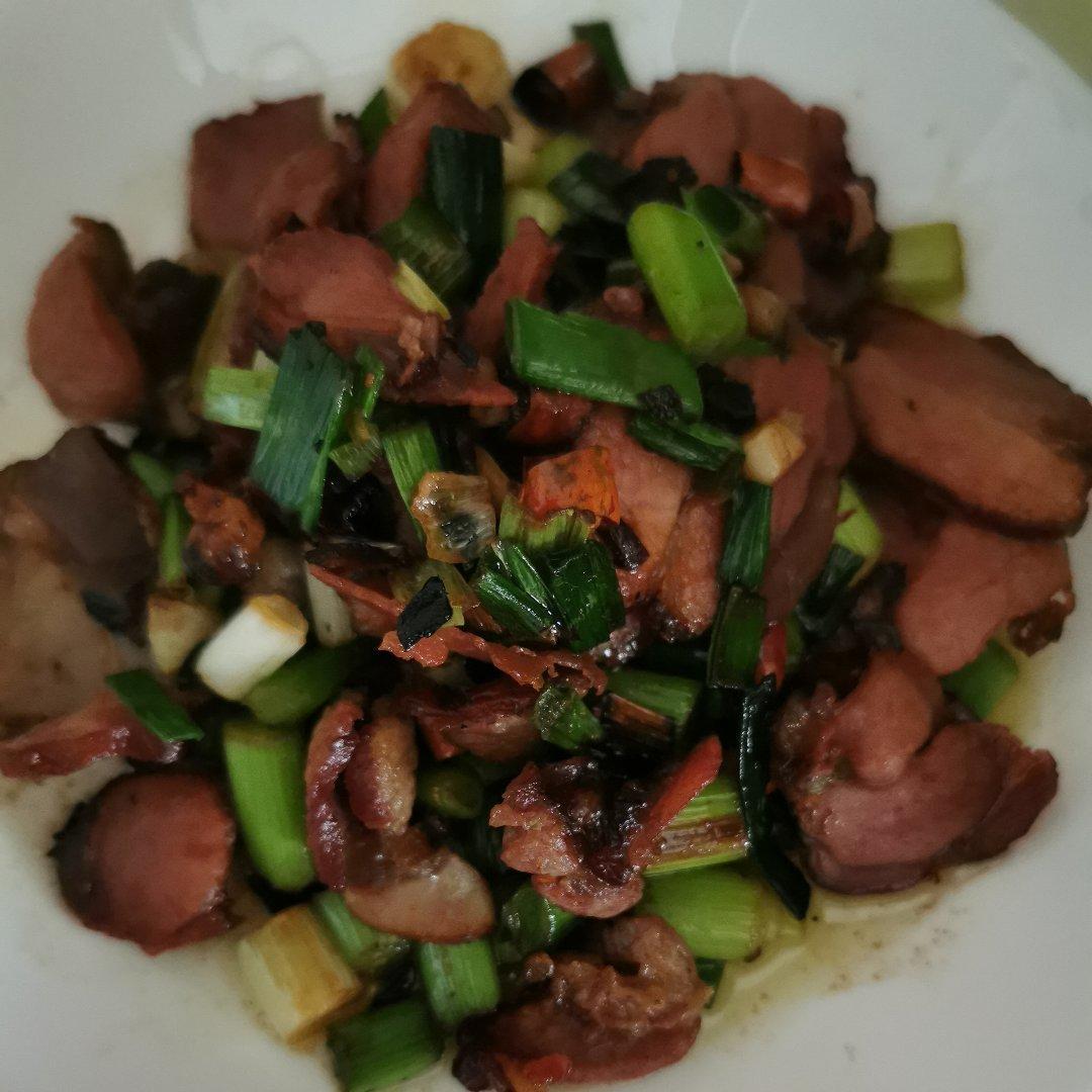 咸香下饭，青椒蒜苗炒腊肉
