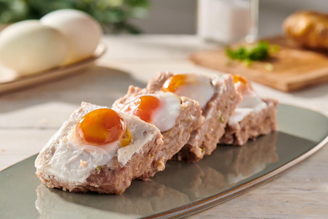 空气炸锅肉饼咸蛋黄的做法