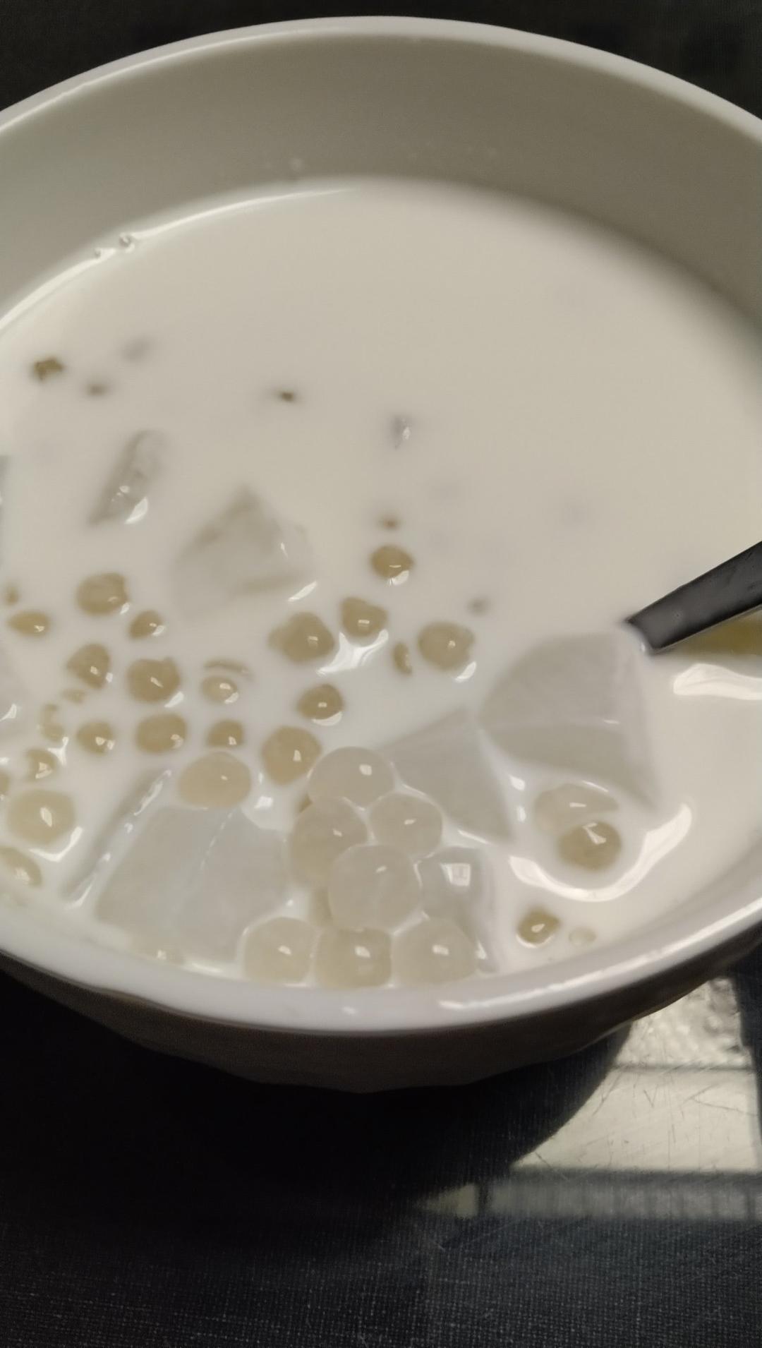 椰汁西米露
