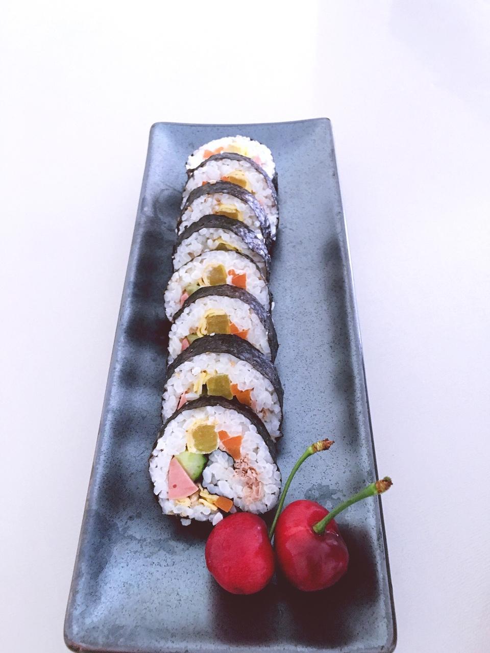 金枪鱼紫菜包饭