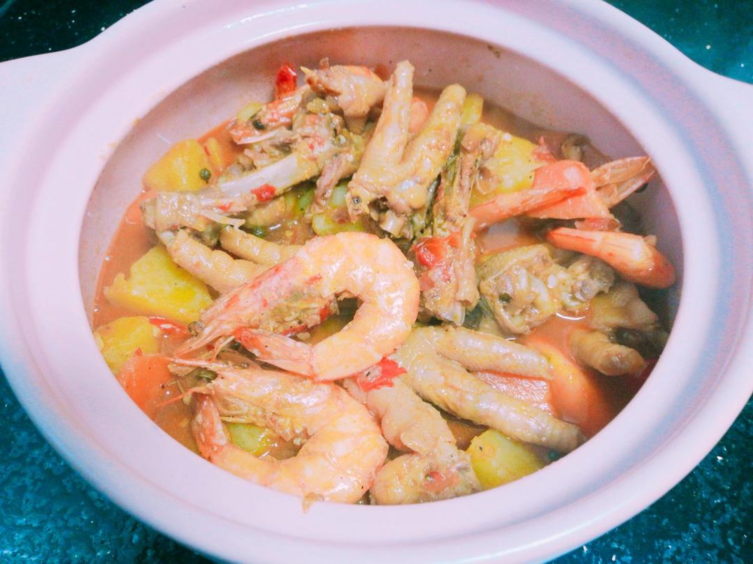 超入味的鸡爪煲，吃过就忘不了