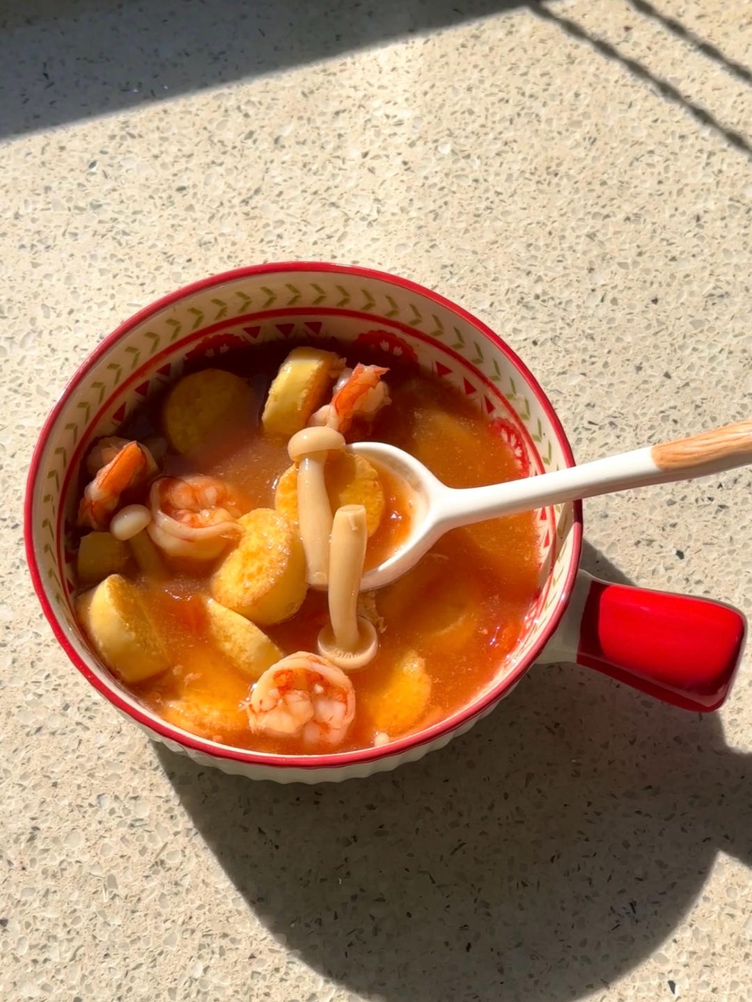 鲜虾豆腐煲