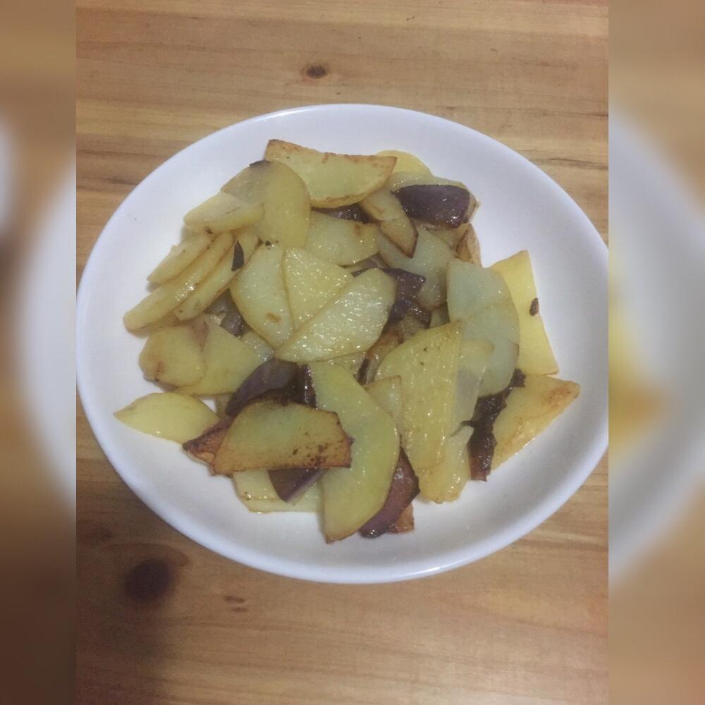 洋葱炒土豆片