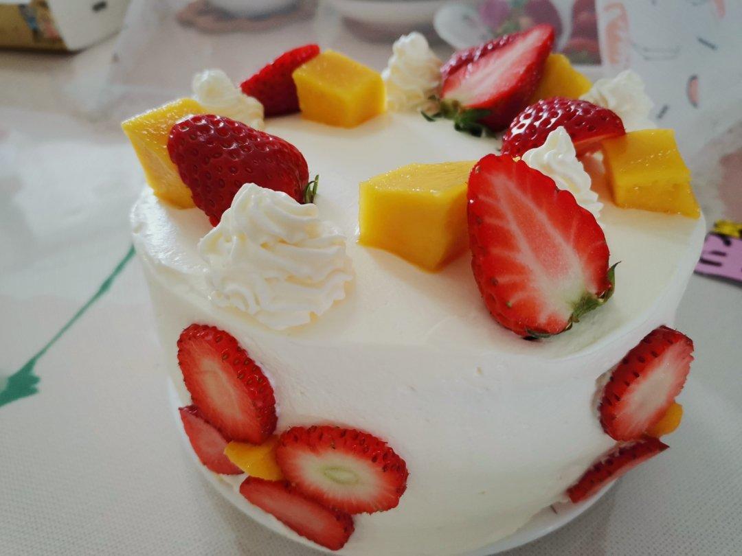 超级简单的味多美同款生日蛋糕（6寸），新手也能高度还原