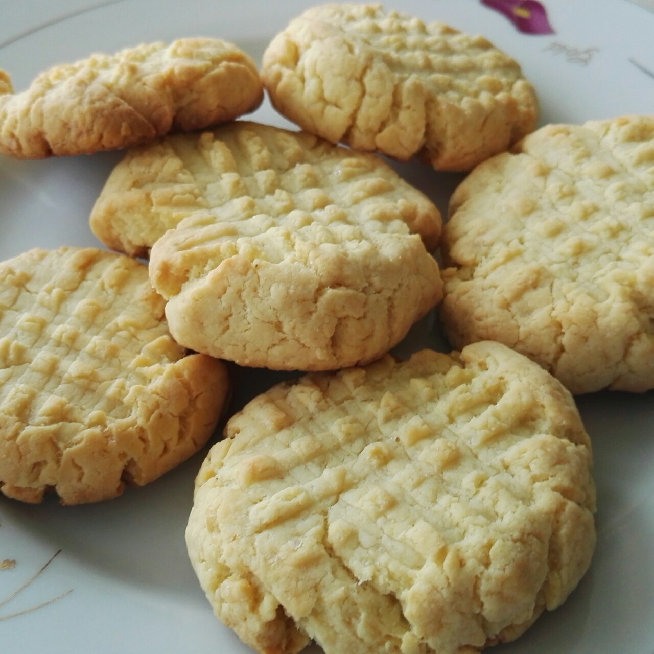 牛奶饼干