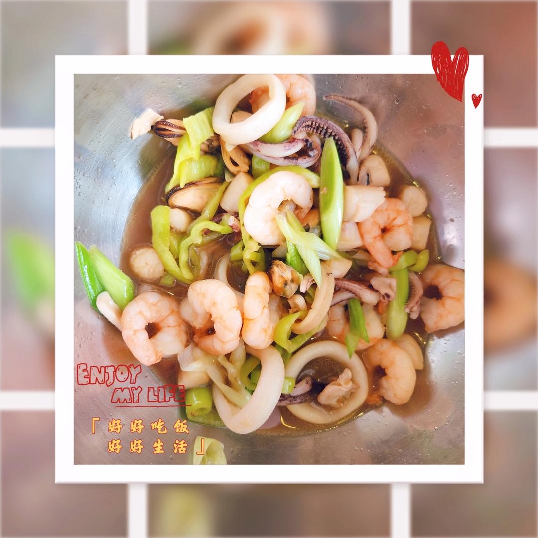上桌抢光！爆炒海鲜什锦！