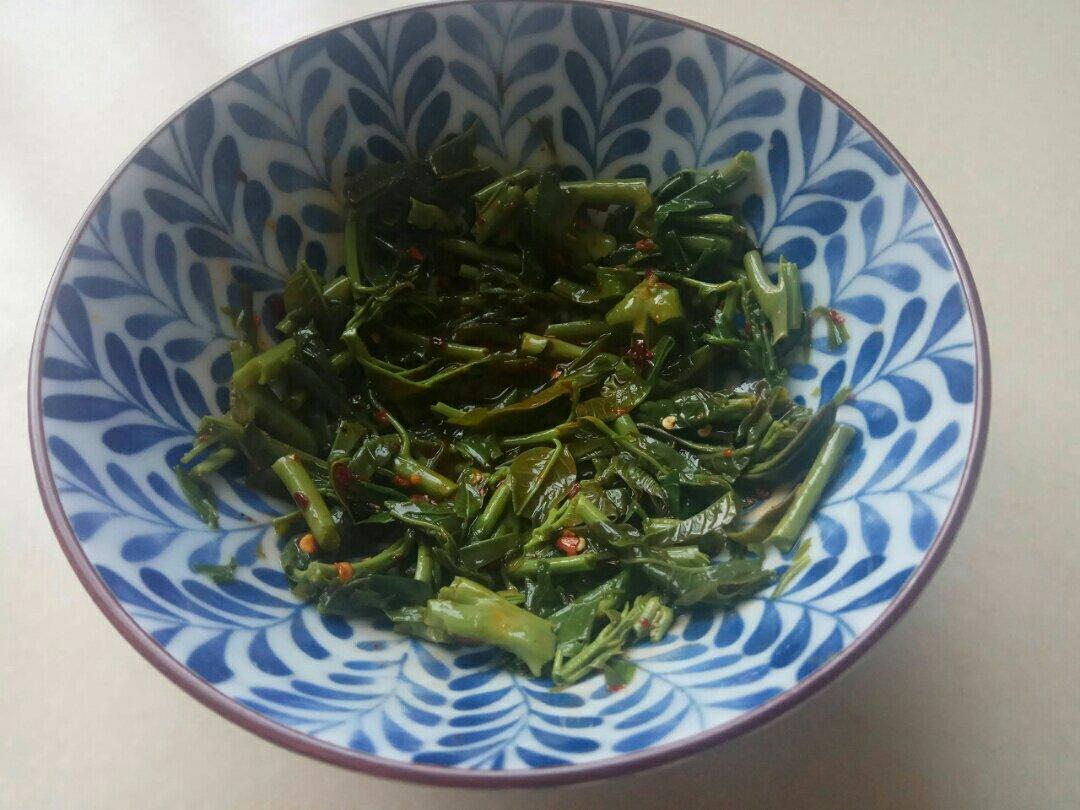 凉拌香椿芽