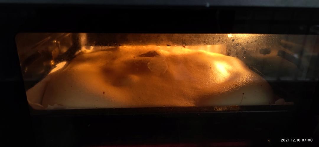 超详细的瑞士卷奶油蛋糕卷原味蛋糕卷的制作方法 饱满不掉皮不开裂（附模具换算方法）