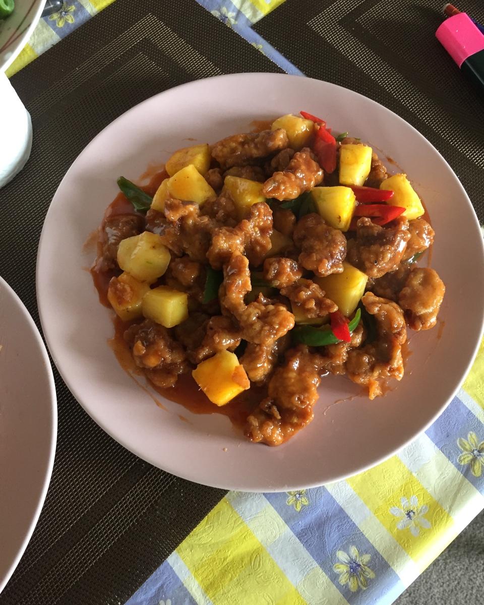 菠萝咕噜肉