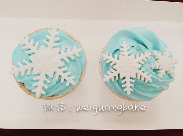 巧克力翻糖纸杯蛋糕cupcake