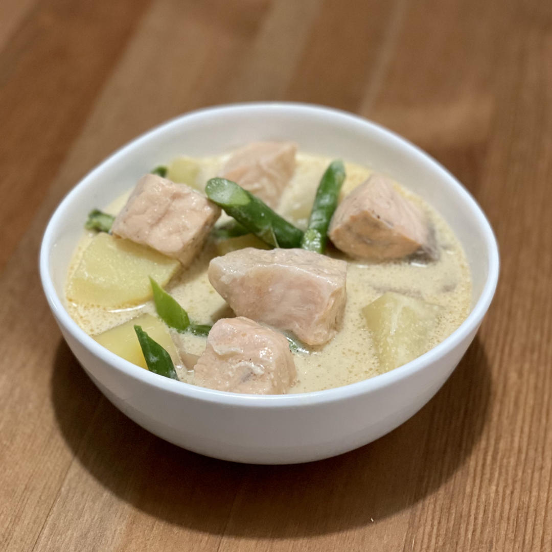 MASA の北海道风马铃薯炖鲑鱼