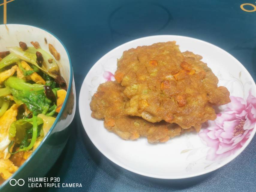 巨好吃的鸡胸肉饼