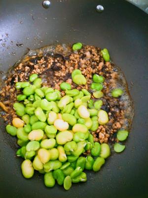 橄榄菜肉末炒豆瓣的做法 步骤7