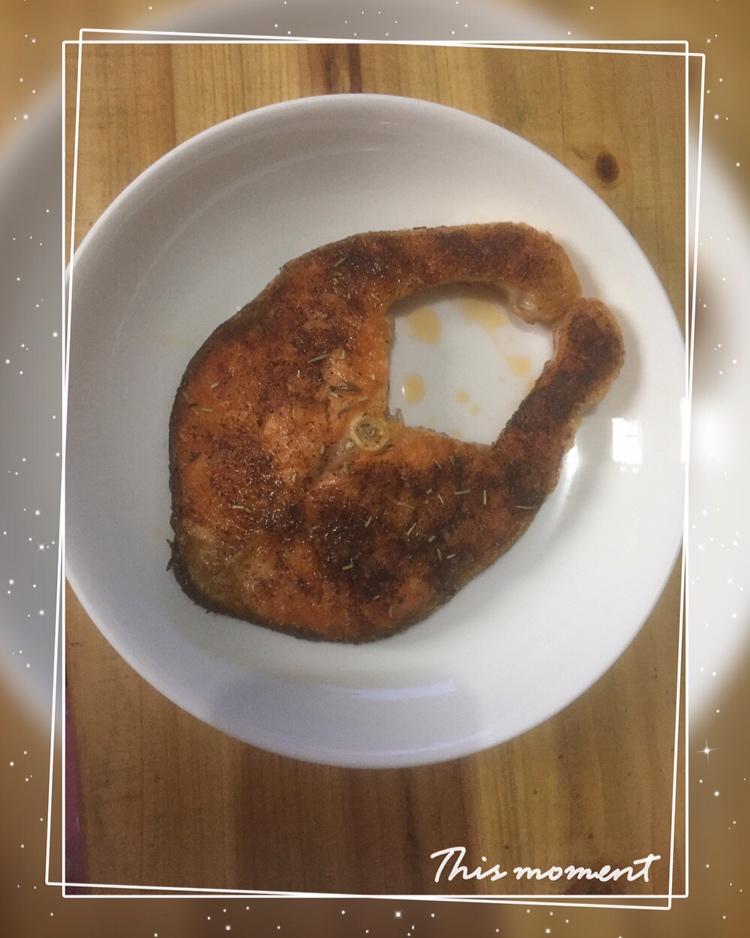 香煎三文鱼排