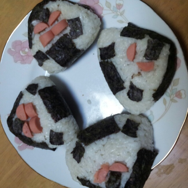 日式海苔肉松饭团