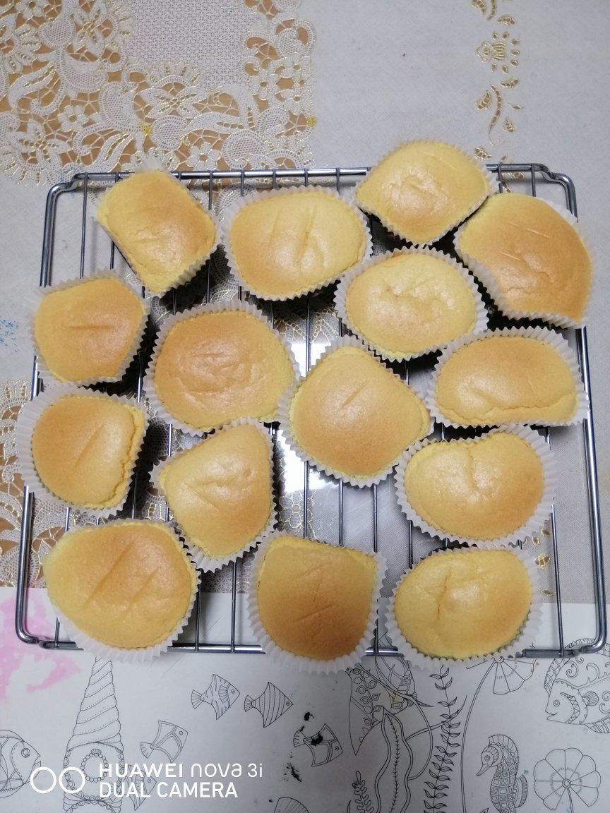 纸杯蛋糕 8寸戚风蛋糕的量