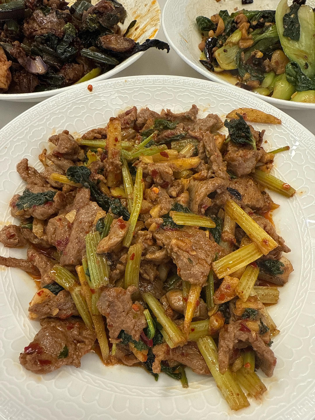 下饭神器又来了，试试这道芹菜炒牛肉！！