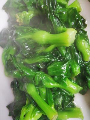 时令蔬菜#清炒菜心的做法 步骤2