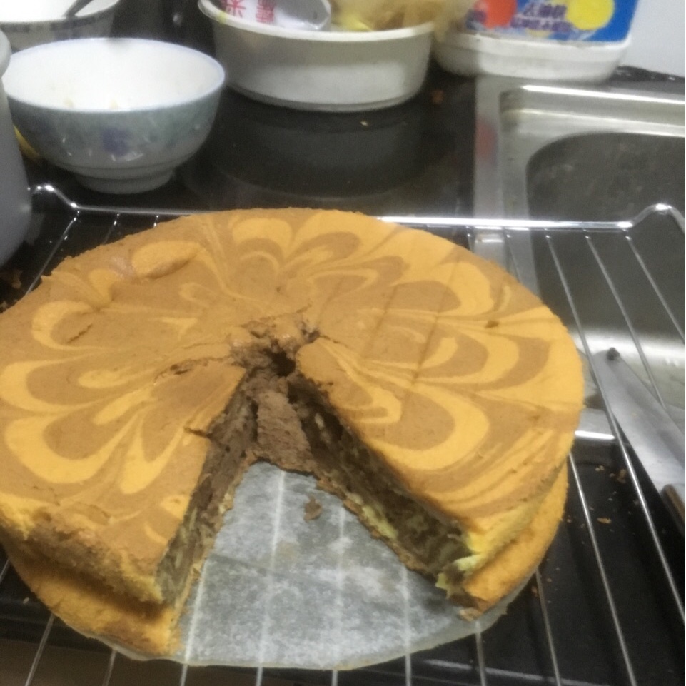 双色拉花戚风蛋糕