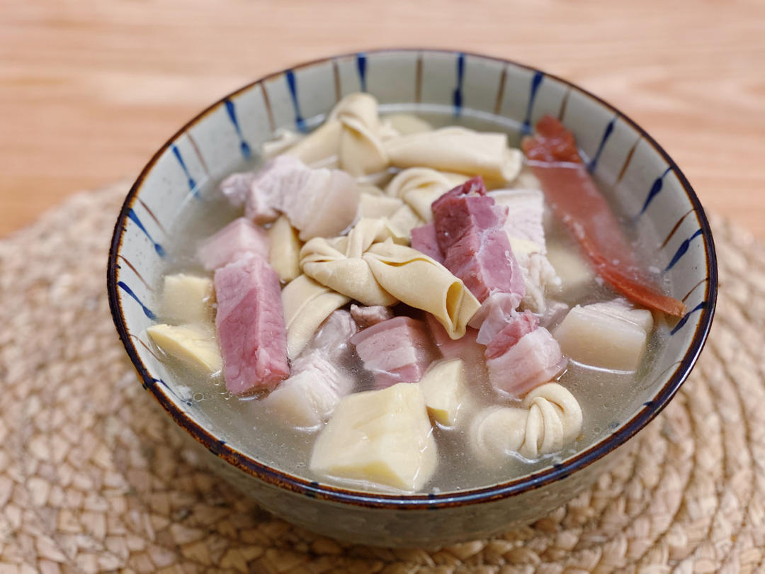冬笋版腌笃鲜