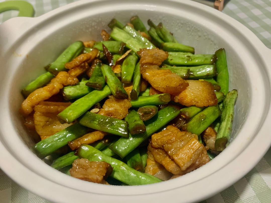 豆角炒五花肉