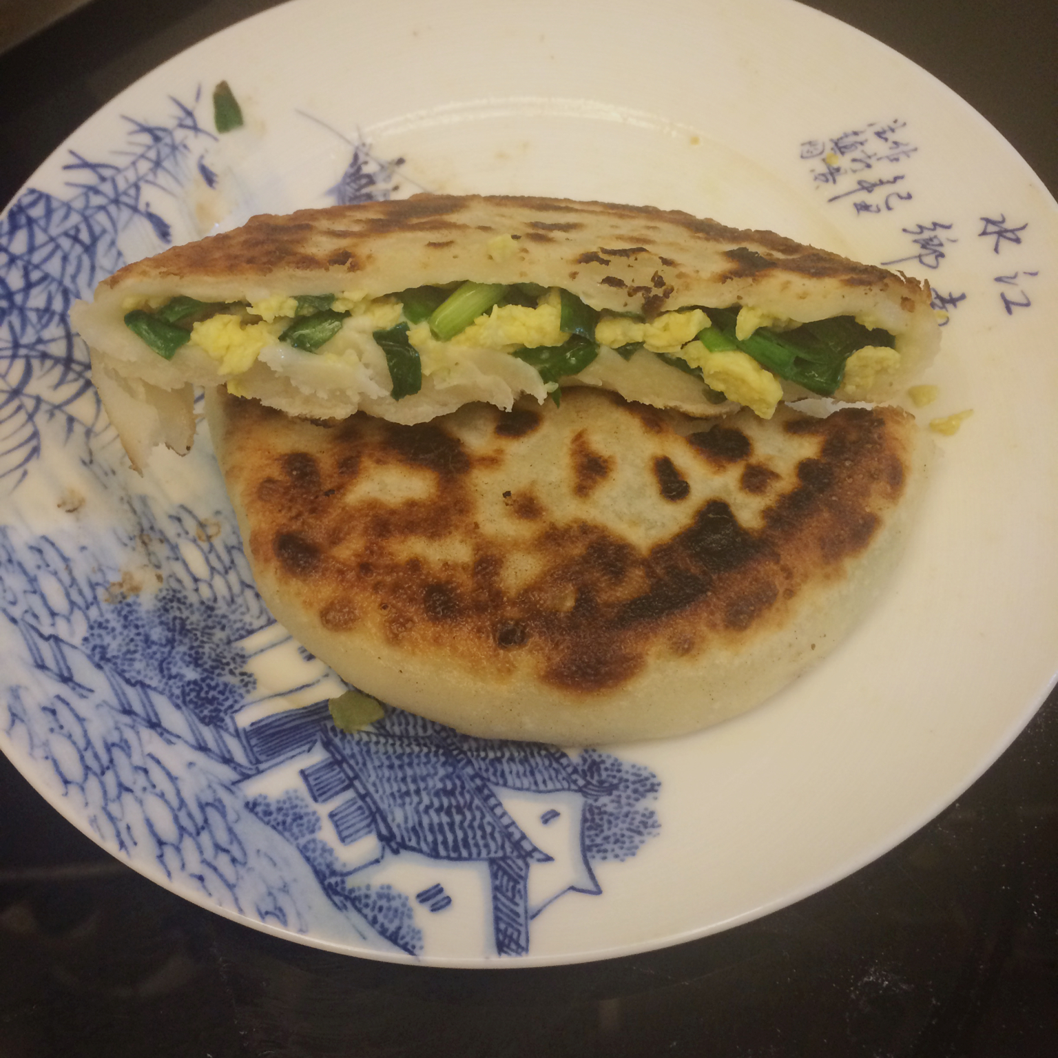 韭菜鸡蛋馅饼