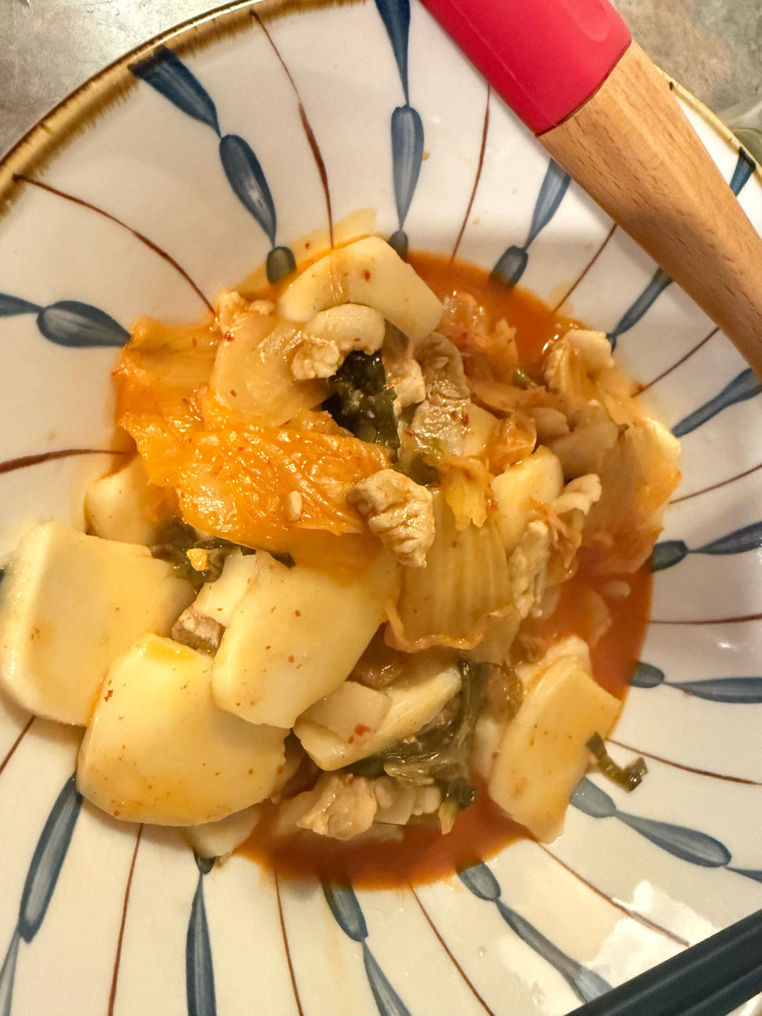 辣白菜五花肉炒年糕