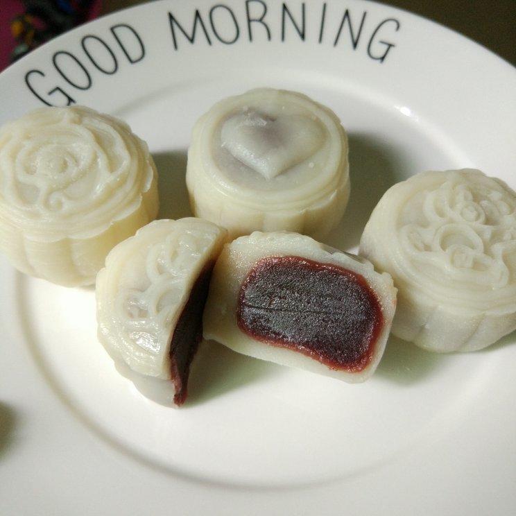 冰皮豆沙月饼