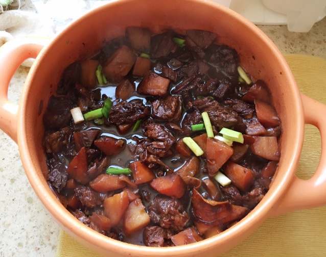 红烧土豆牛腩
