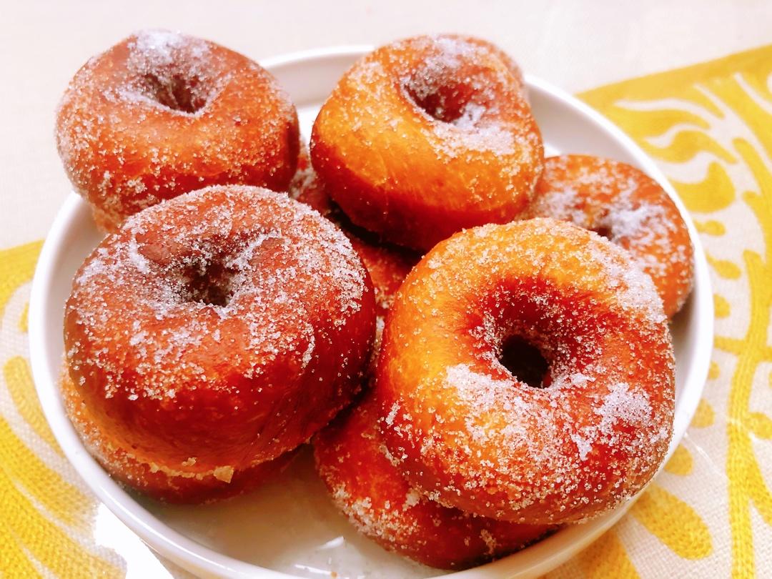 🍩超快手一小时低糖无需烤箱的甜甜圈（详细视频）