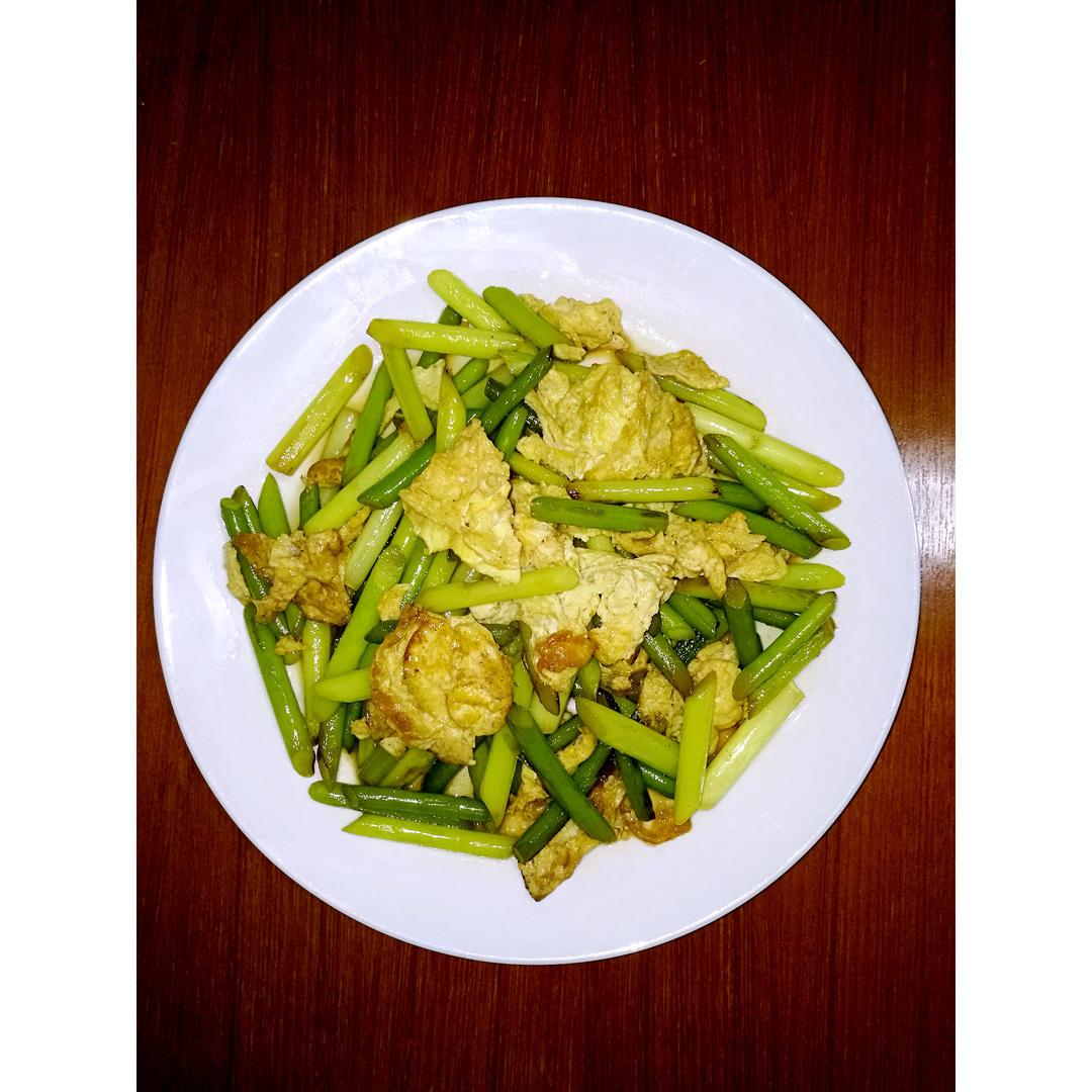蒜苗炒鸡蛋