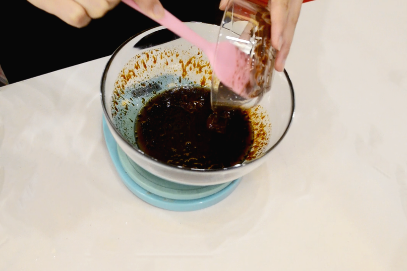 【香兰世家】巧克力椰蓉月饼 | 制作简单，风味独特，这份甜蜜不可错过！的做法 步骤7