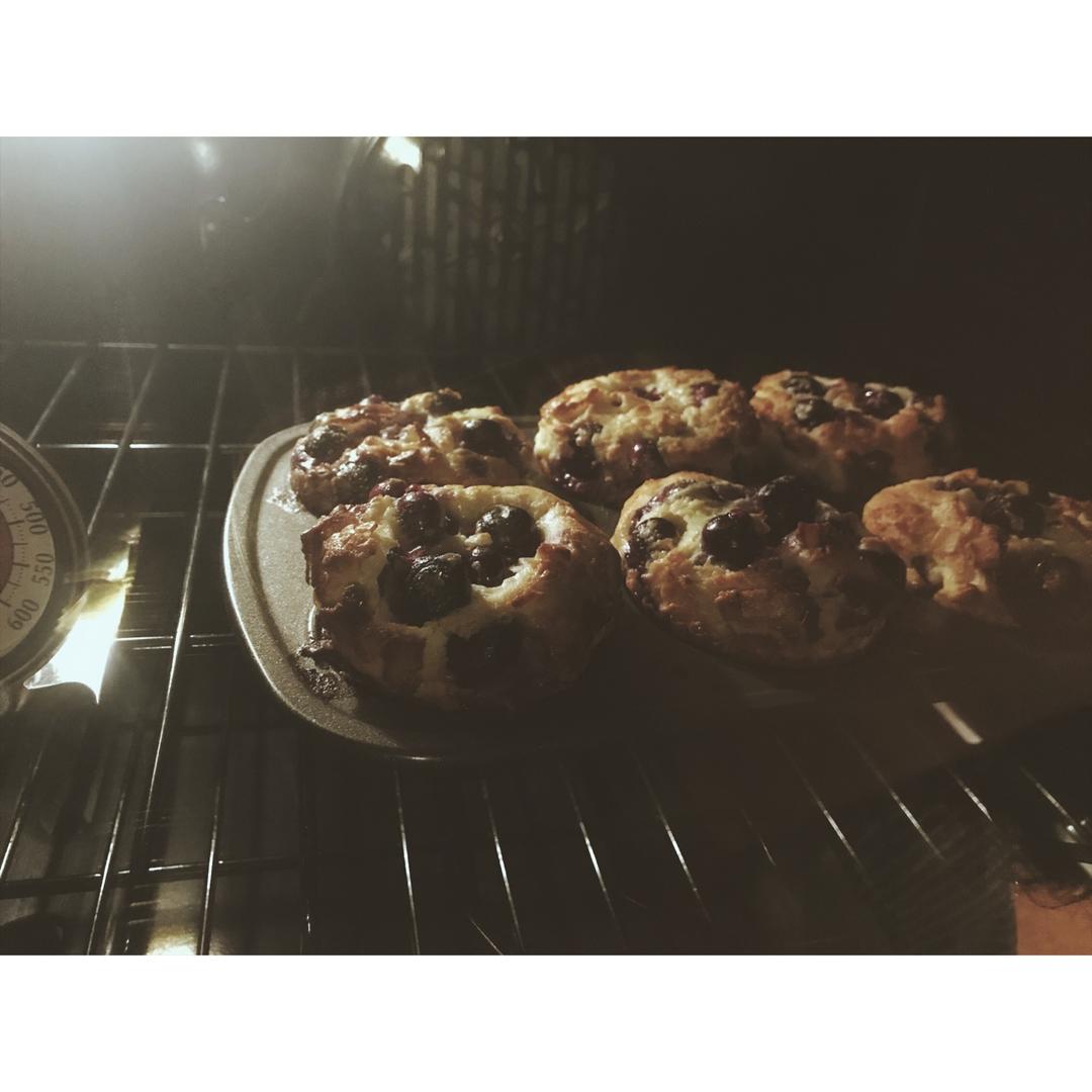 椰香蓝莓克拉芙缇Clafoutis