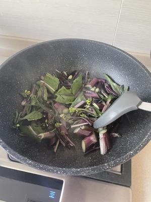 5分钟搞定的清炒紫苔菜的做法 步骤2