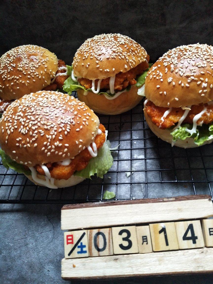 做了10000个汉堡胚后，我来教你最简单的做法
