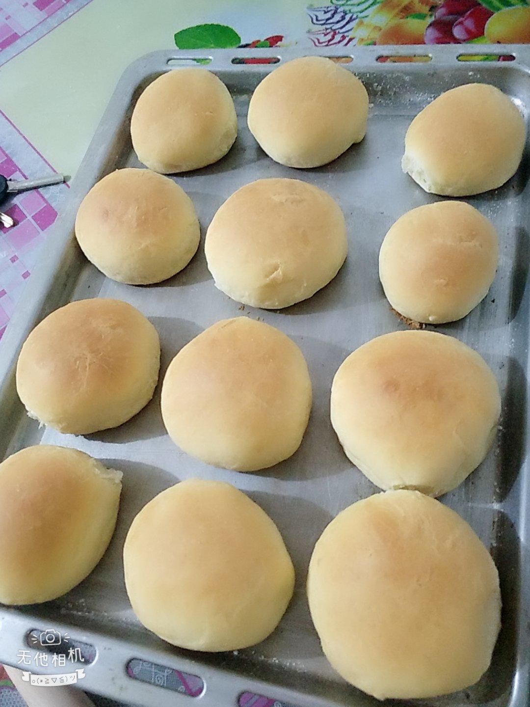 大人小孩都爱不释口的【蜂蜜牛奶小餐包】