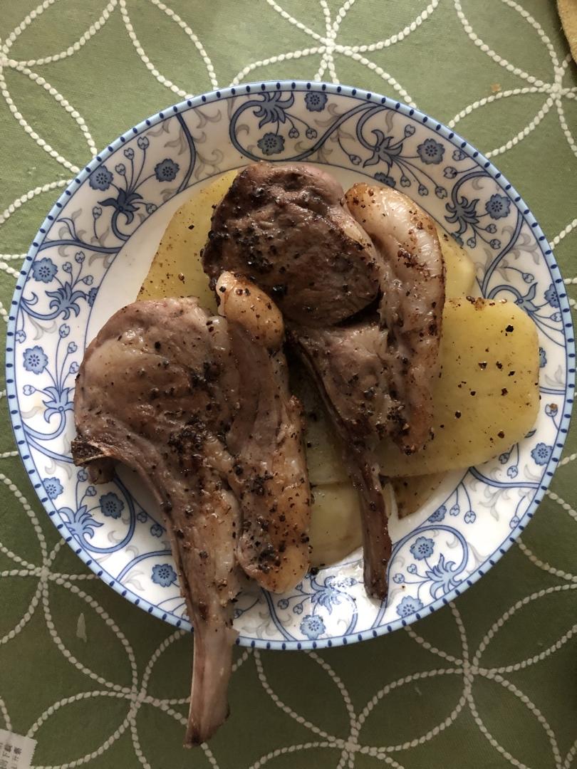 黑椒煎法式小羊排