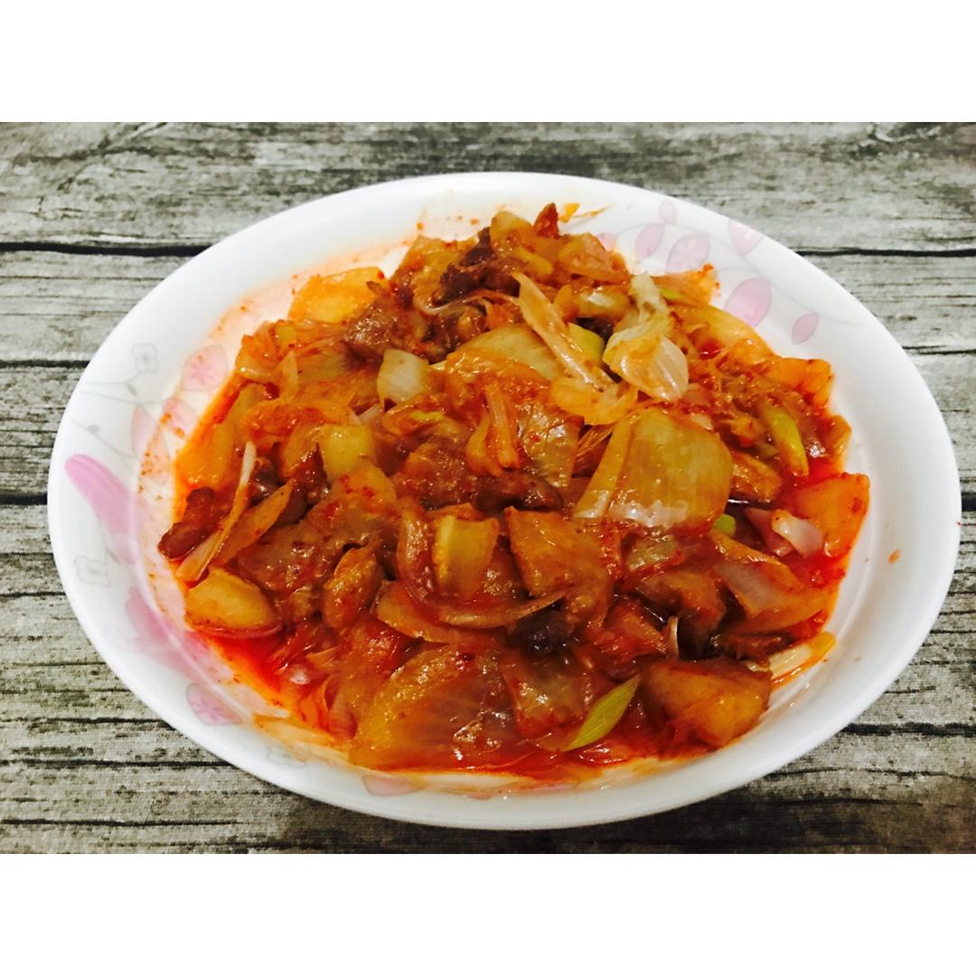 辣白菜炒五花肉