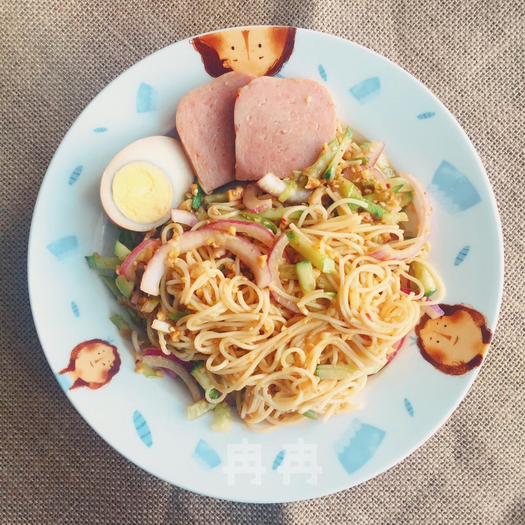 姥姥的爽口凉面！（干拌挂面）