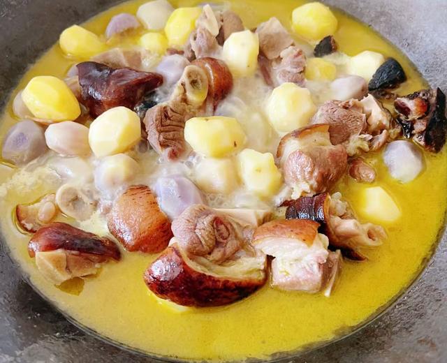 洋芋土豆烧猪蹄髈的做法